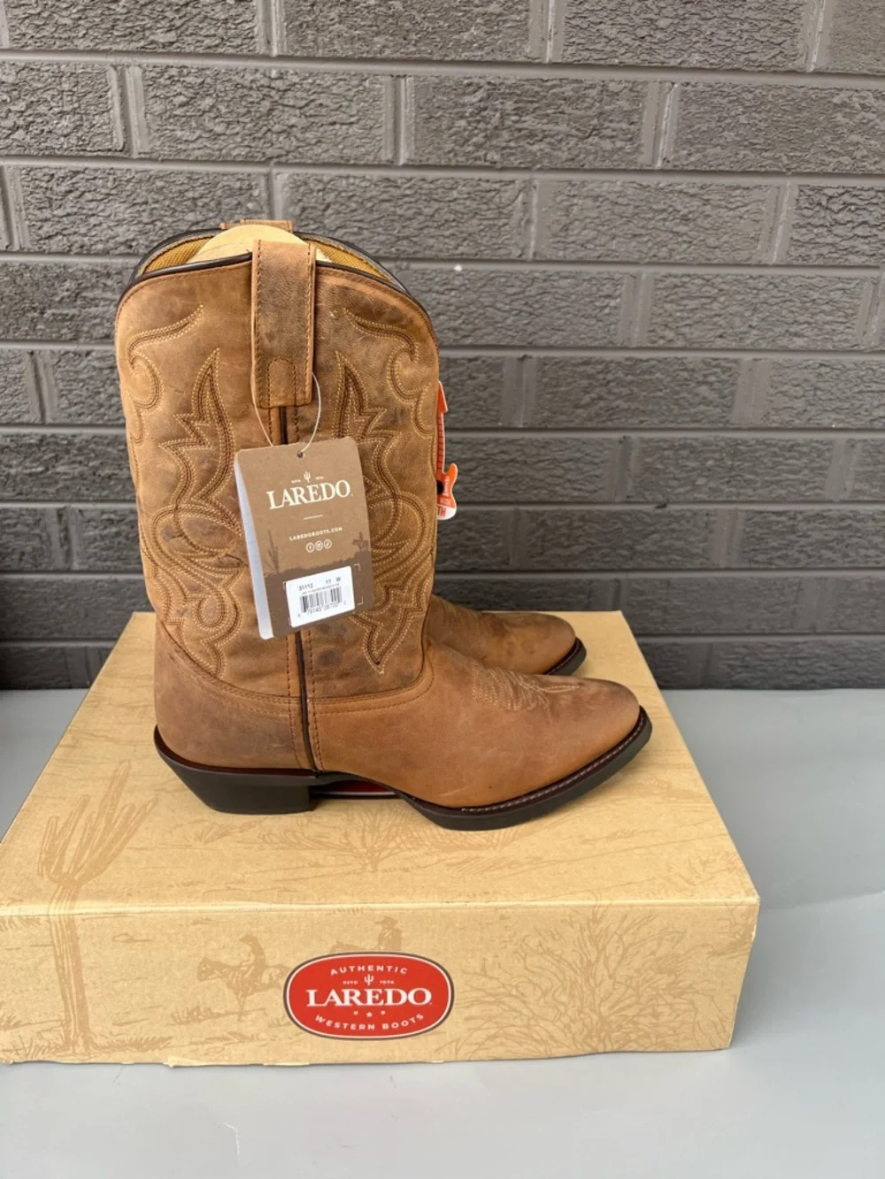 Laredo Women’s Distressed Western Boots Brown Leather Sz 11 W NWT